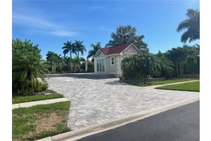 4735 Southern Breeze Dr, Naples