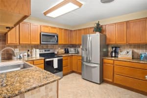 15437 Crystal Lake Dr, North Fort Myers