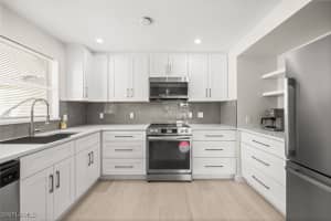 1549 Sandpiper St 83, Naples