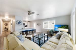 645 101st Ave N, Naples 645 101st Ave N, Naples