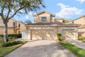 6010 Jonathans Bay Cir 102, Fort Myers