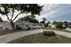 2101 43rd Ter Sw, Naples