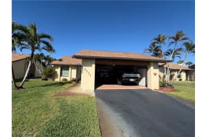 7371 Golf Villa Dr, Fort Myers