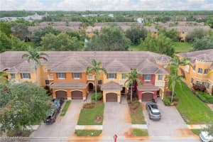 10190 Tin Maple Dr 131, Estero