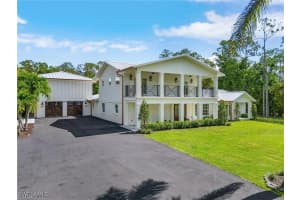 6155 Standing Oaks Ln, Naples
