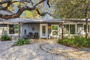 2563 Weeks Ave, Naples