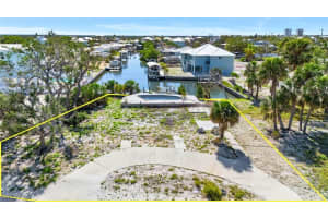 180 Donora Blvd, Fort Myers Beach 180 Donora Blvd, Fort Myers Beach