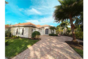 2740 Island Pond Ln, Naples