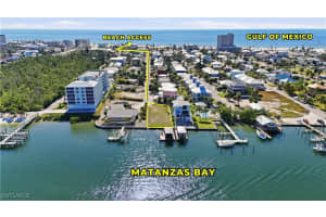 327 Fairweather Ln, Fort Myers Beach