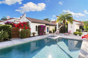 544 Tierra Mar Ln E 12, Naples