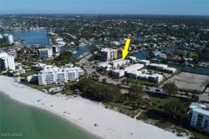 2100 Gulf Shore Blvd N 113, Naples