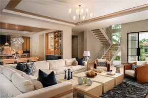 405 Putter Point Dr, Naples