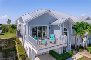 12142 Siesta Dr, Fort Myers Beach