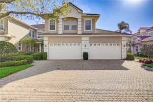 4734 Stratford Ct 1702, Naples