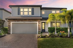 10363 Ventana Ln, Naples