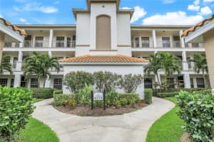 8259 Parkstone Pl 203, Naples