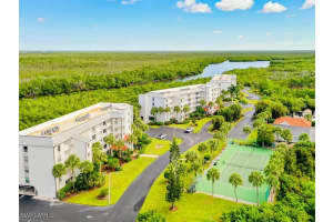 100 Stevens Landing Dr 105, Marco Island