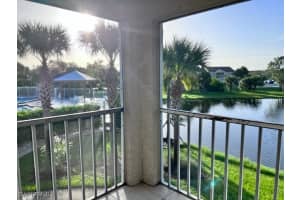 153 Santa Clara Dr 10, Naples