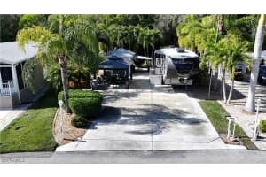 5700 Cypresswoods Resort Dr, Fort Myers