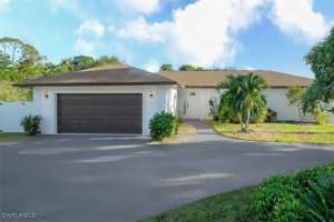 102 Sharwood Dr, Naples