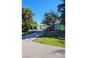 870 Forest Ave, Naples