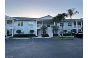 1215 Sarah Jean Cir J204, Naples