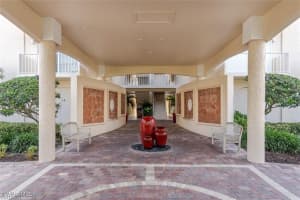 3450 Gulf Shore Blvd N 206, Naples