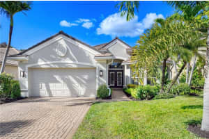 2917 Lone Pine Ln, Naples