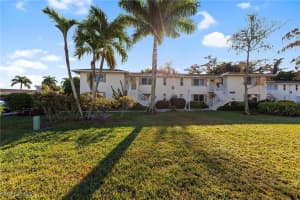 550 Teryl Rd 7, Naples