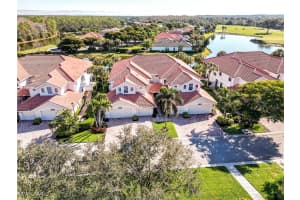 22921 Rosedale Dr 102, Estero