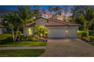 1483 Mockingbird Dr, Naples