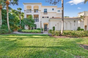 2805 Tiburon Blvd E 1-101, Naples