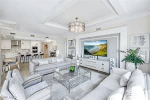 1135 3rd Ave S 209, Naples