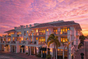 875 6th Ave S 203, Naples