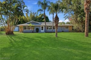 1939 Flamingo Dr, North Fort Myers