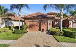 6648 Roma Way, Naples