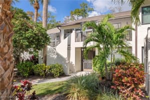 1828 Kings Lake Blvd 6-203, Naples