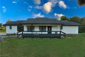 2630 18th Ave Se, Naples