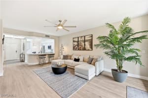 401 Bayfront Pl 3307, Naples