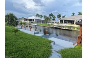 5313 Bayview Ct, Cape Coral