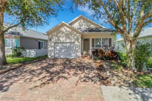 398 Leawood Cir, Naples