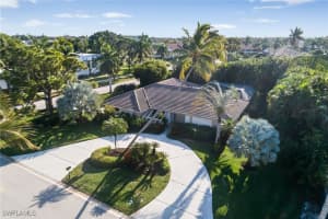 748 Willowhead Dr, Naples