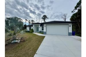 3743 Kenyon St, Fort Myers