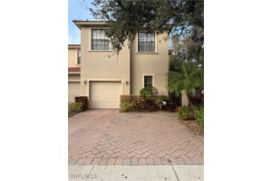 7576 Bristol Cir, Naples