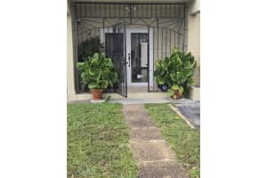 3800 Palm Ave 112, Hialeah