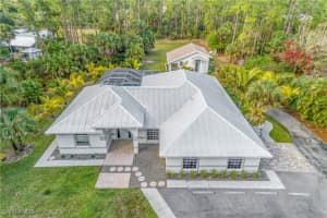 5099 Tallowood Way, Naples