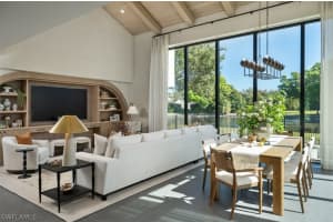 22 Las Brisas Way 23, Naples