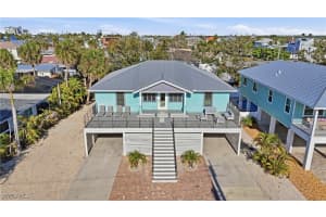 165 Connecticut St, Fort Myers Beach