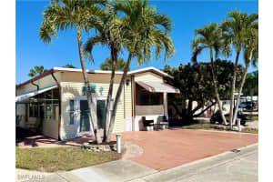 241 Cattleya Refuge 241, Naples