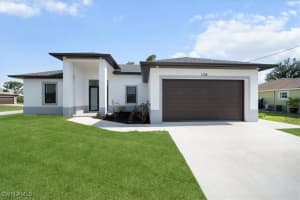 1201 Ne 15th Ter, Cape Coral